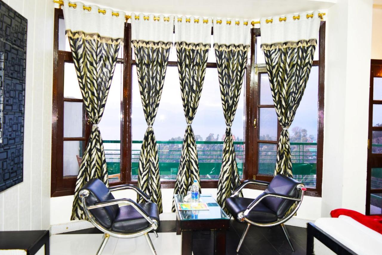 Hotel Topaz Dalhousie Bagian luar foto